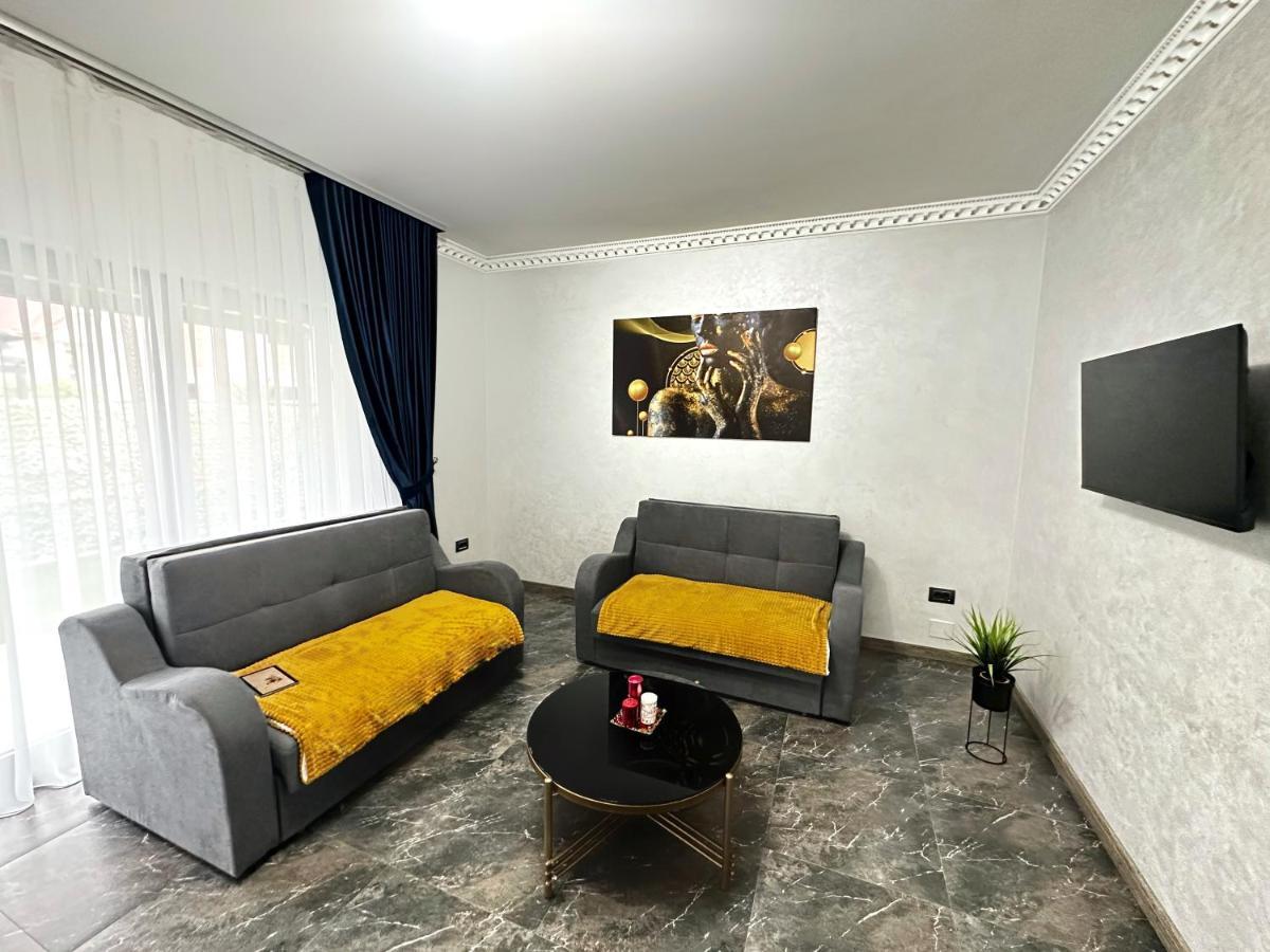 Casa Anastasia Villa Oradea Exterior photo